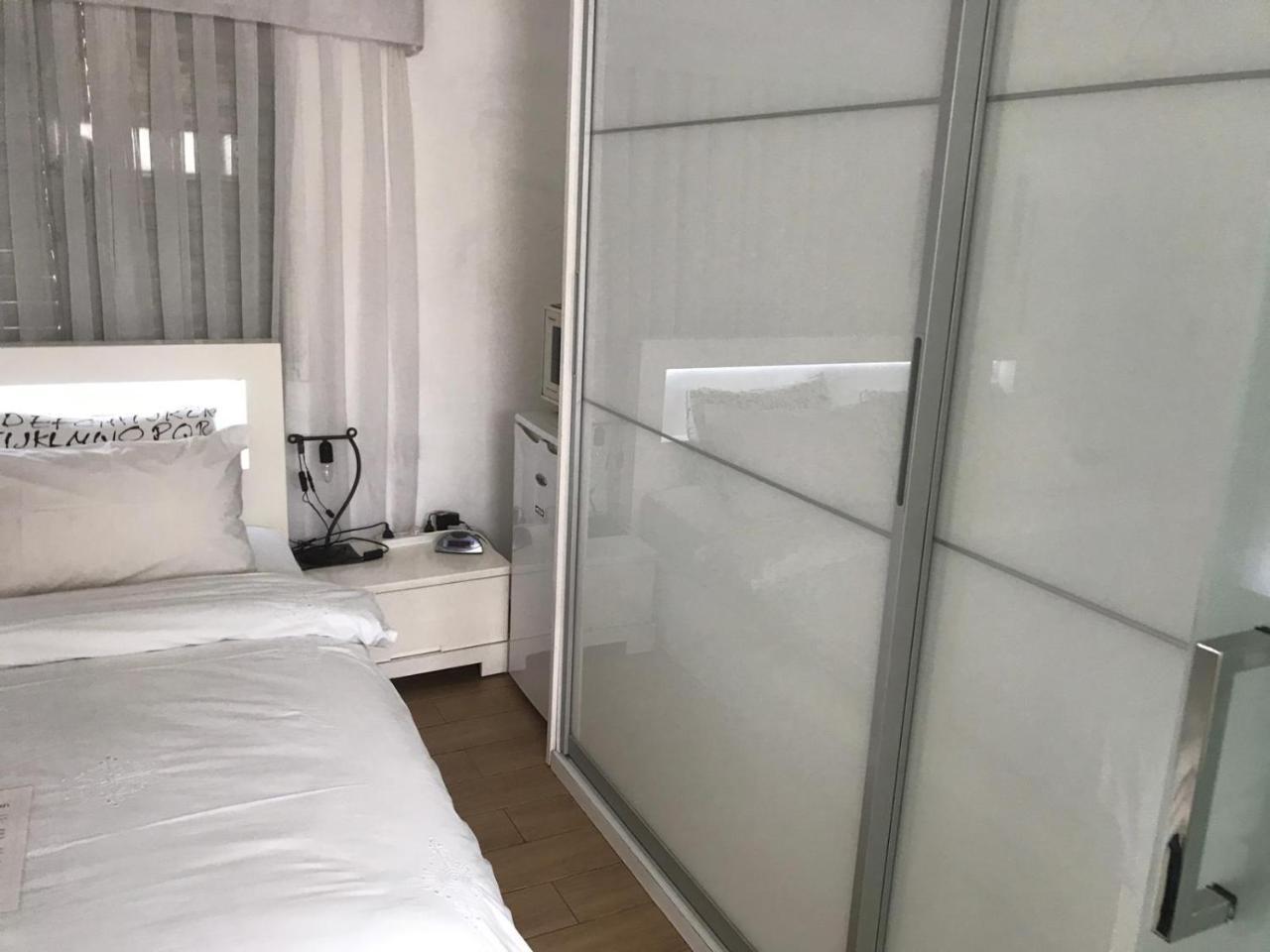 Appartement Charming Unit With Pool And Great Amenities à Rishon Leziyyon Extérieur photo