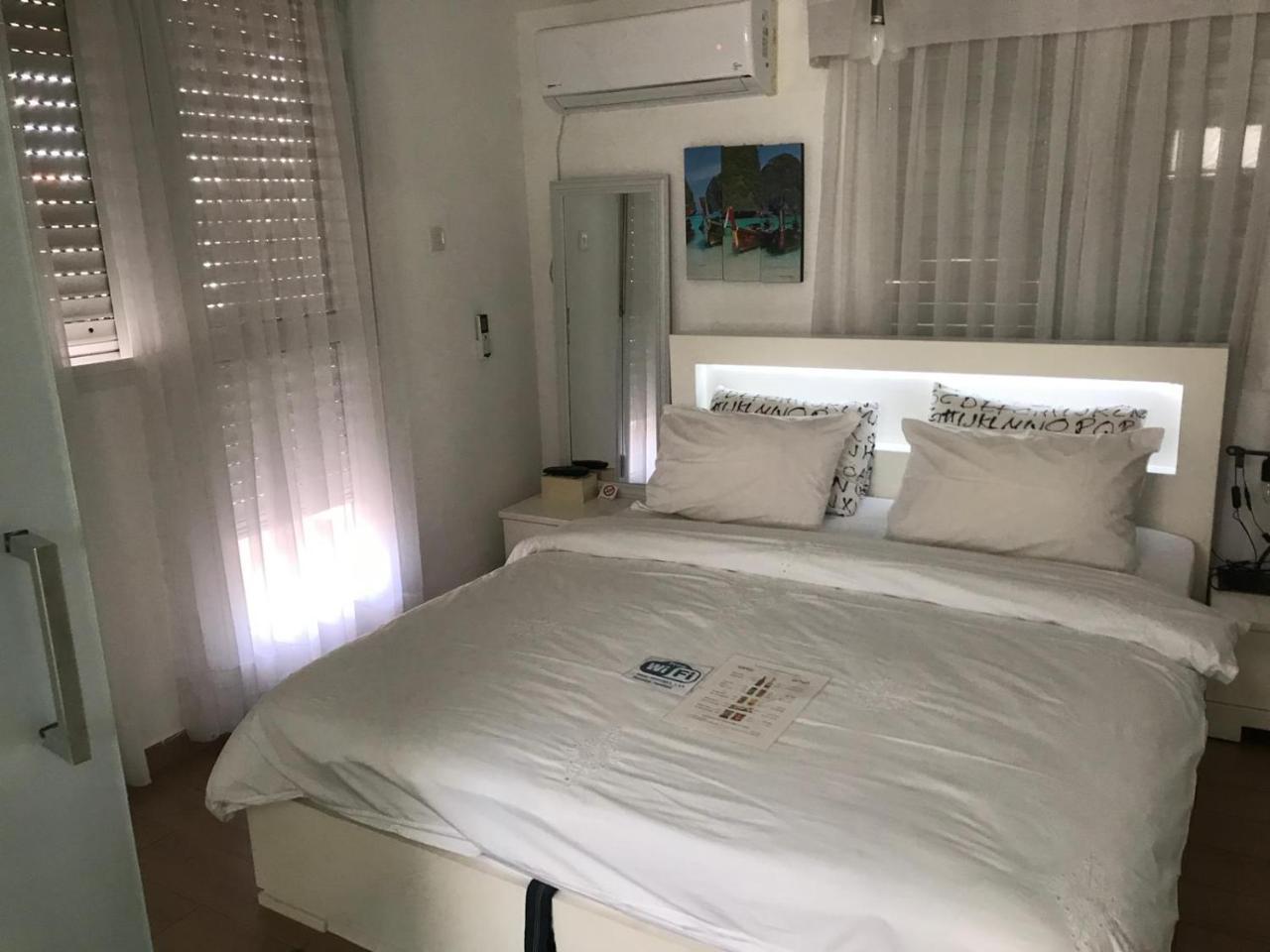 Appartement Charming Unit With Pool And Great Amenities à Rishon Leziyyon Extérieur photo